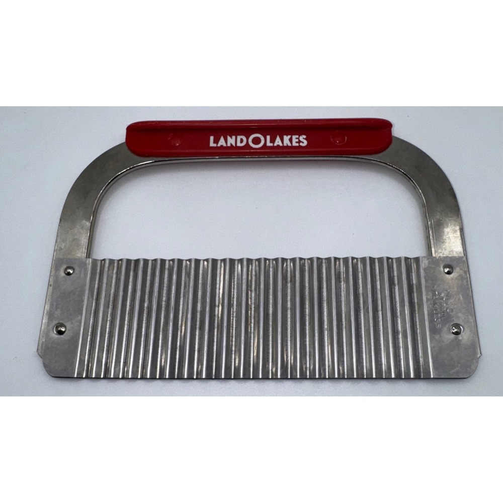 Land O Lakes Wavy Crinkle Cutter Stainless Steel Red Handle Vegetable Slicer